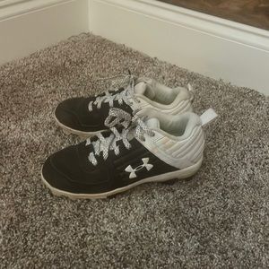 Boys Under Armour baseball cleats